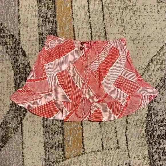 Anthropologie Mauve Geometric Abstract Tropical Red & White Ruffled Skirt - Picture 2 of 6